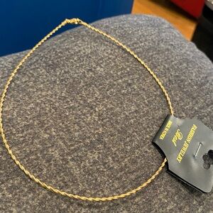 Elegant Gold Necklace